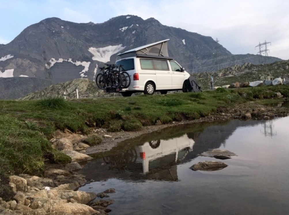 VW California T6 Velo Veloträger Berge Schweiz